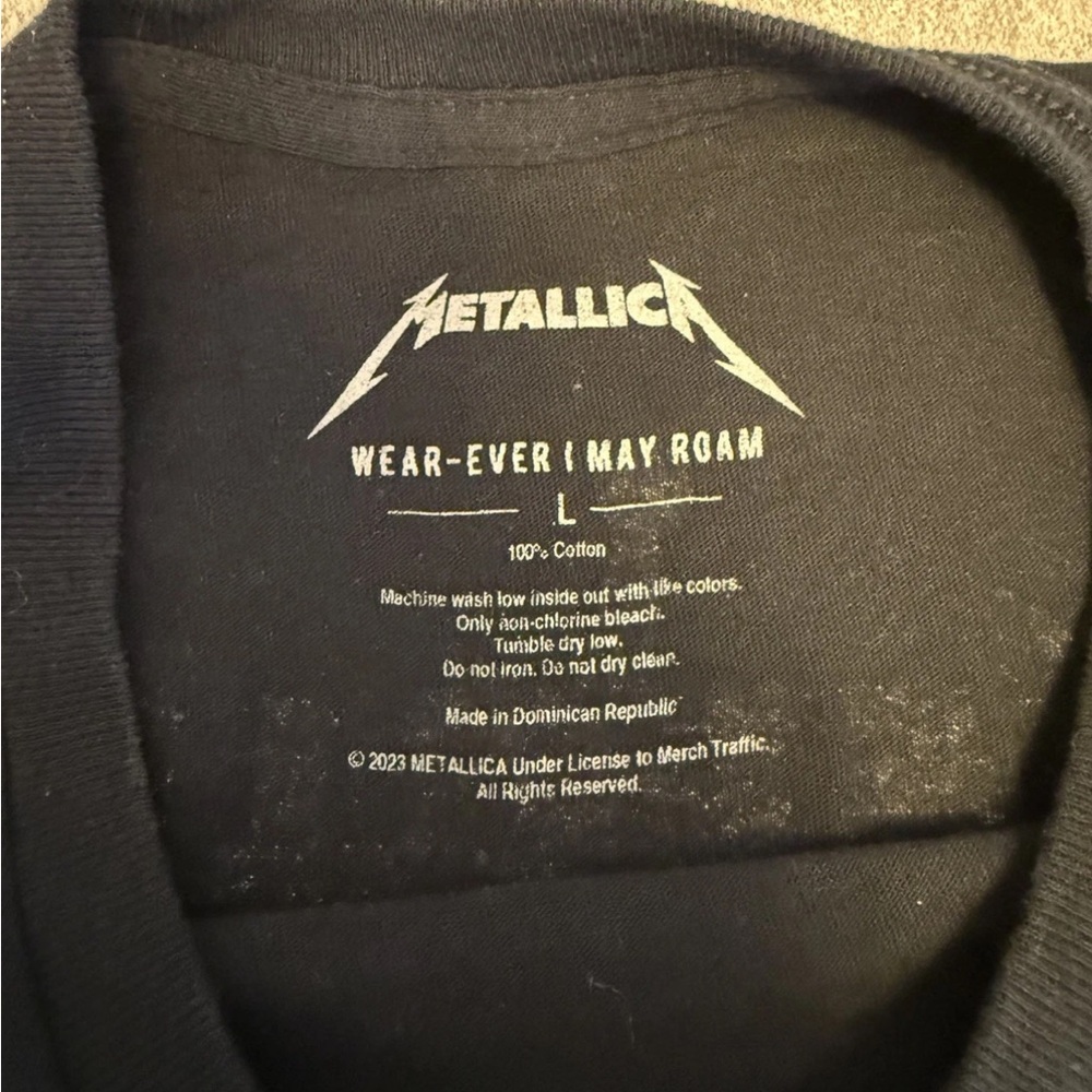 Metalica 2023/2024 Tour Shirt Black Skull Graphic Tee size L - Picture 2 of 5